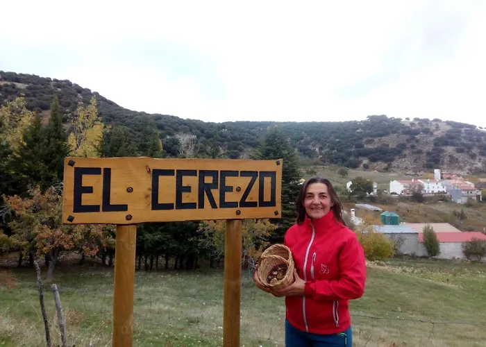 Casa Rural El Cortijo Nuevo, En El Cerezo